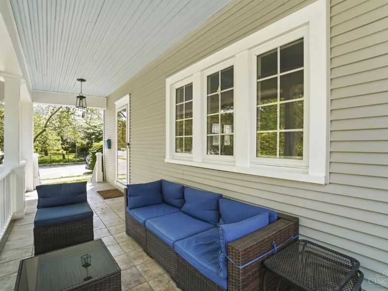 1325 Edwards Road, Cincinnati, OH 45208 Photo 4