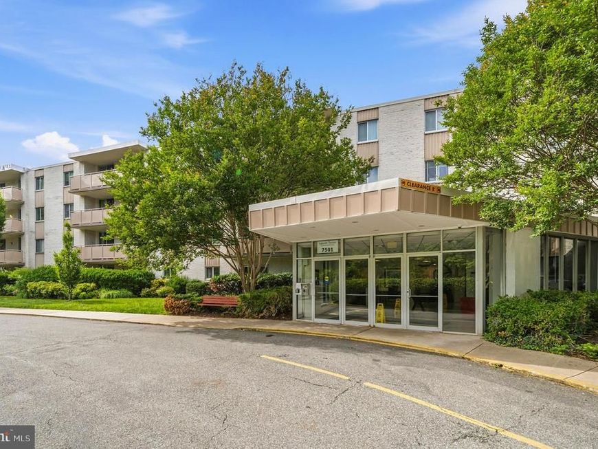 7501 Democracy Boulevard, Unit B134, Bethesda, MD 20817 Main Photo