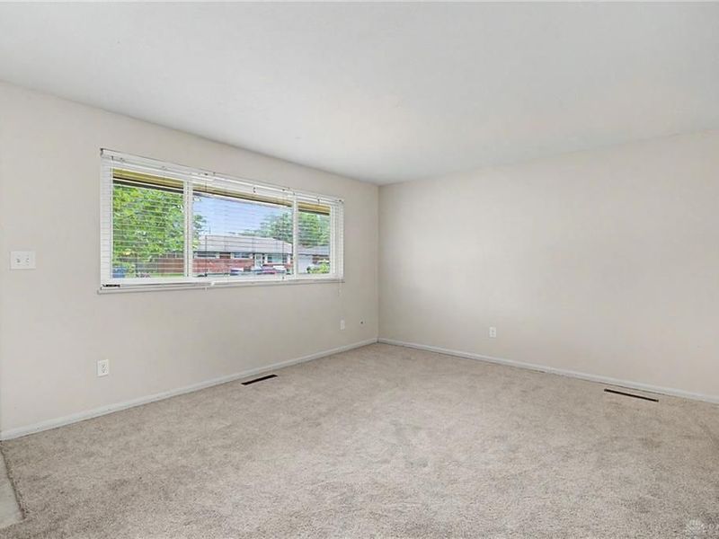 5224 Mariner Drive, Huber Heights, OH 45424 Photo 8