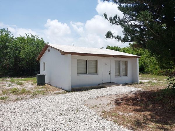 2107 San Marcos Avenue, Fort Pierce, FL 34946