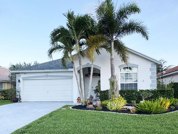 109 Derby Lane, Royal Palm Beach, FL 33411