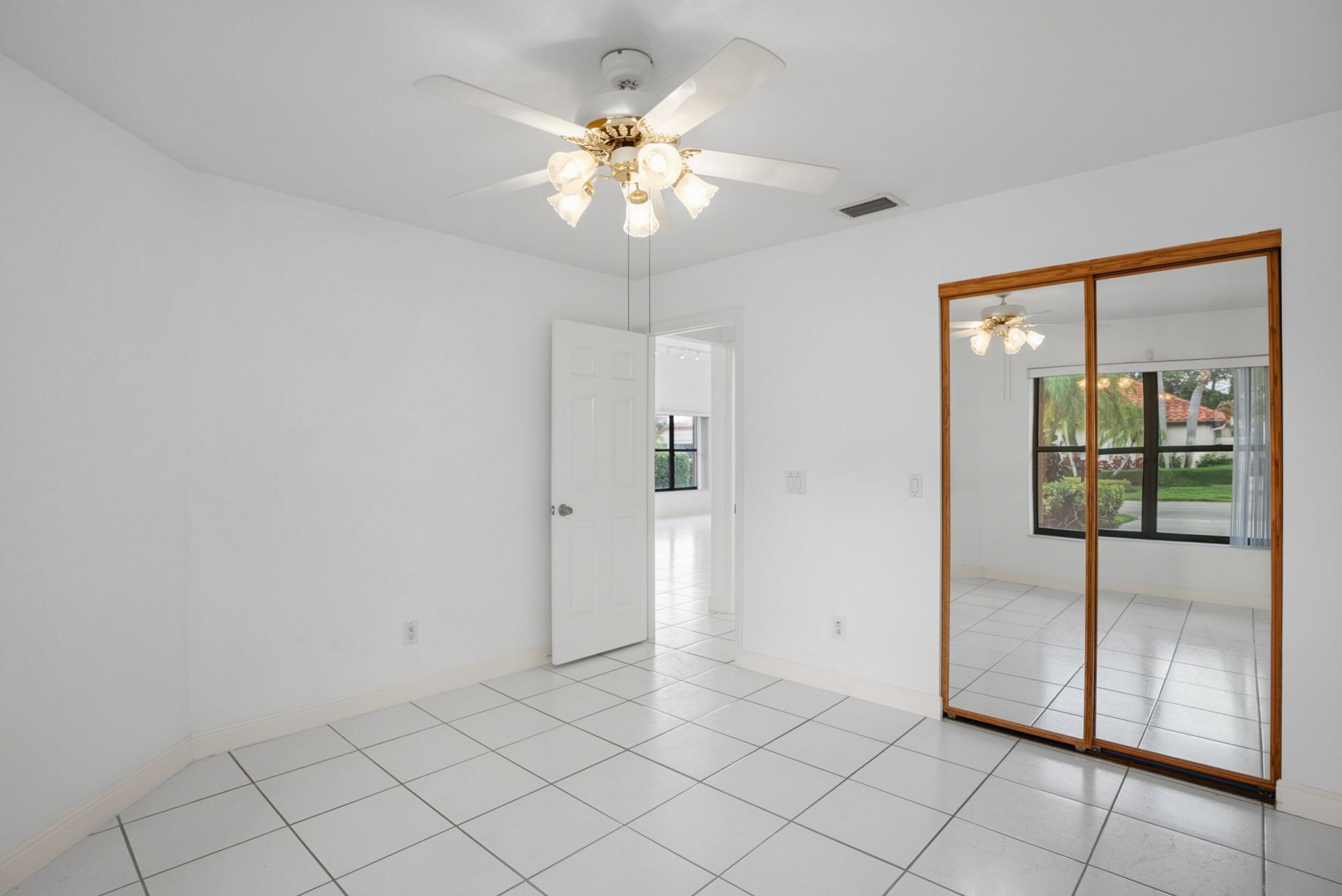 2735 SW Mariposa Circle, Palm City, FL 34990 Photo
