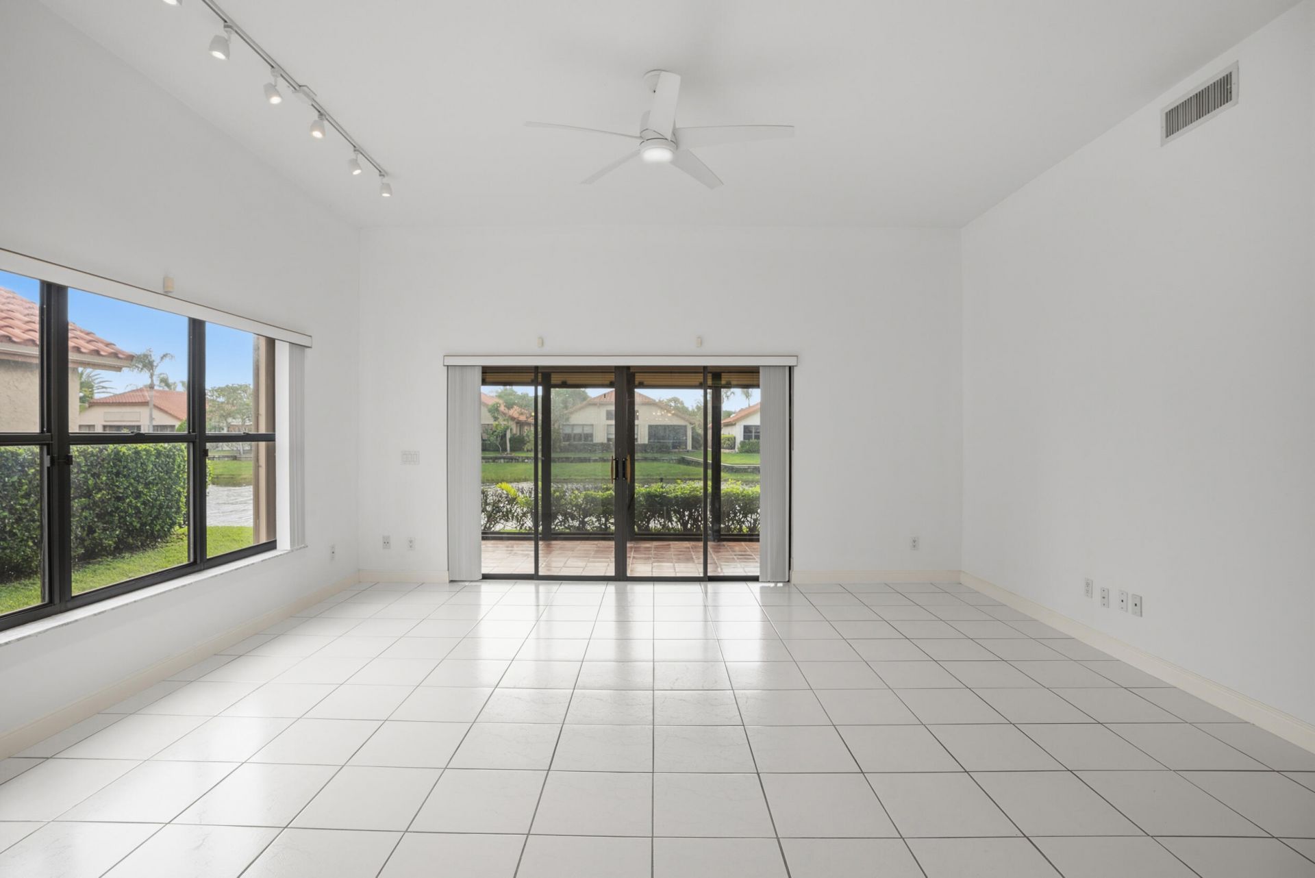 2735 SW Mariposa Circle, Palm City, FL 34990 Photo