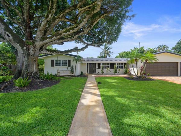 6850 NW 7th Street, Plantation, FL 33317