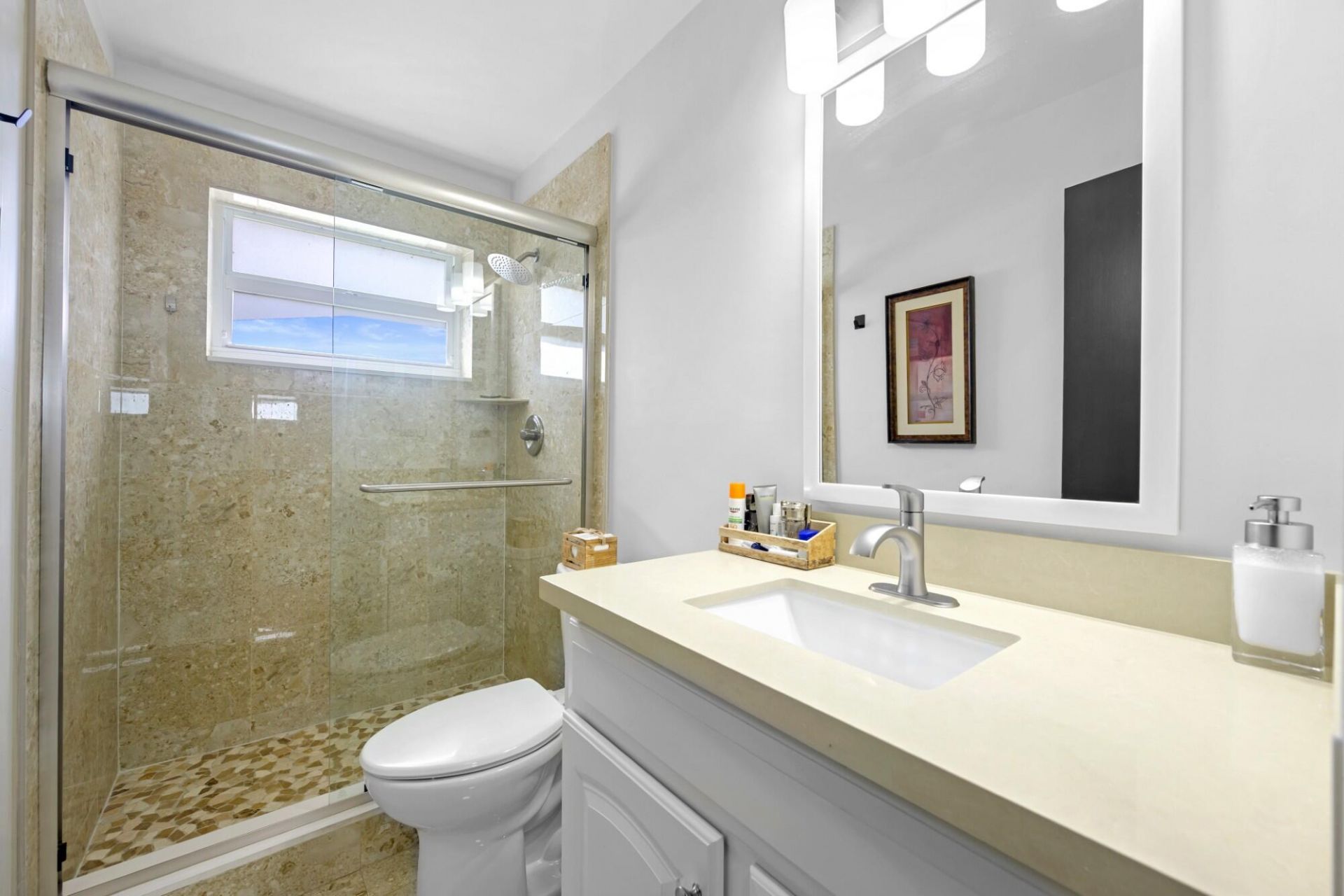 6850 NW 7th Street, Plantation, FL 33317 Photo