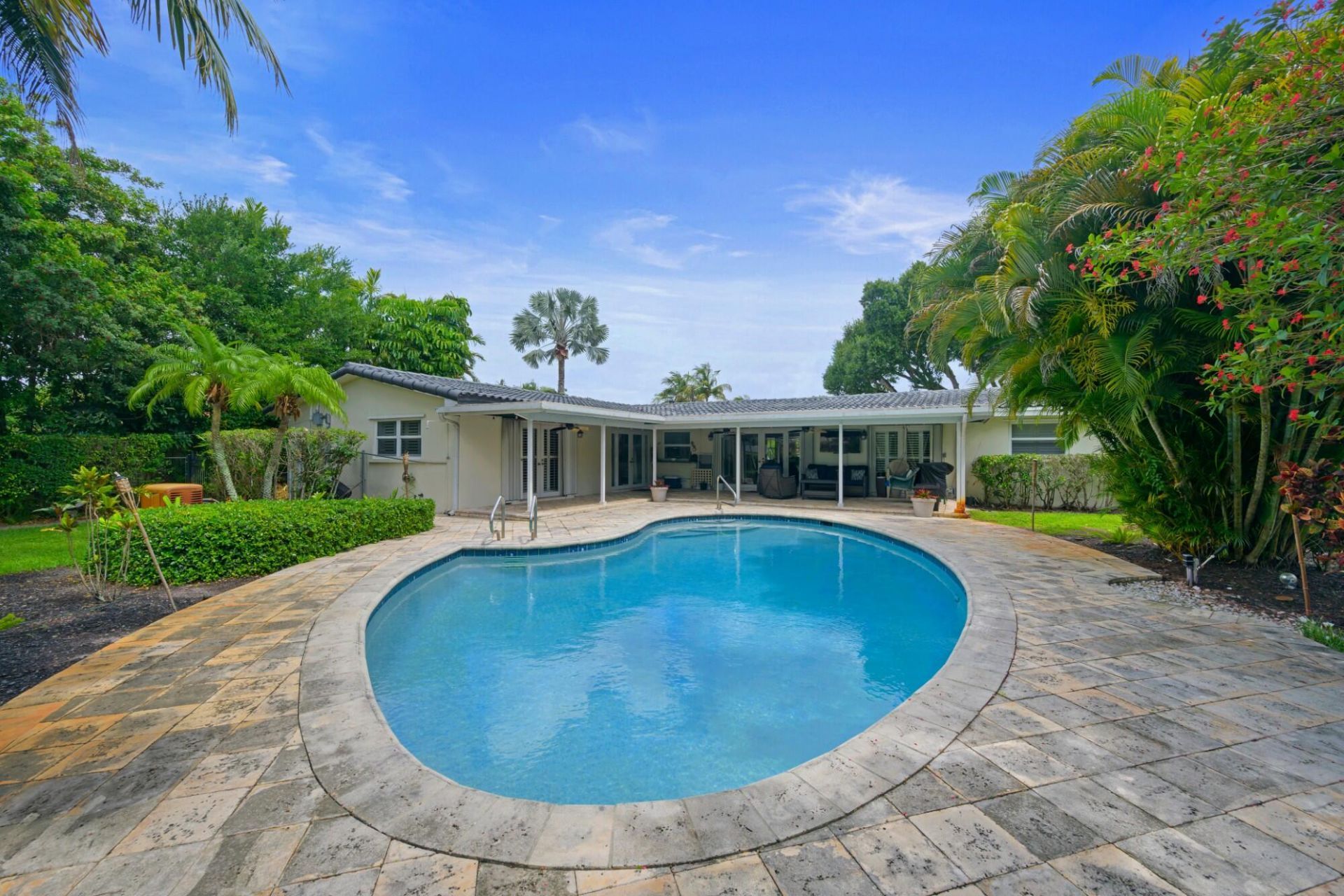 6850 NW 7th Street, Plantation, FL 33317 Photo