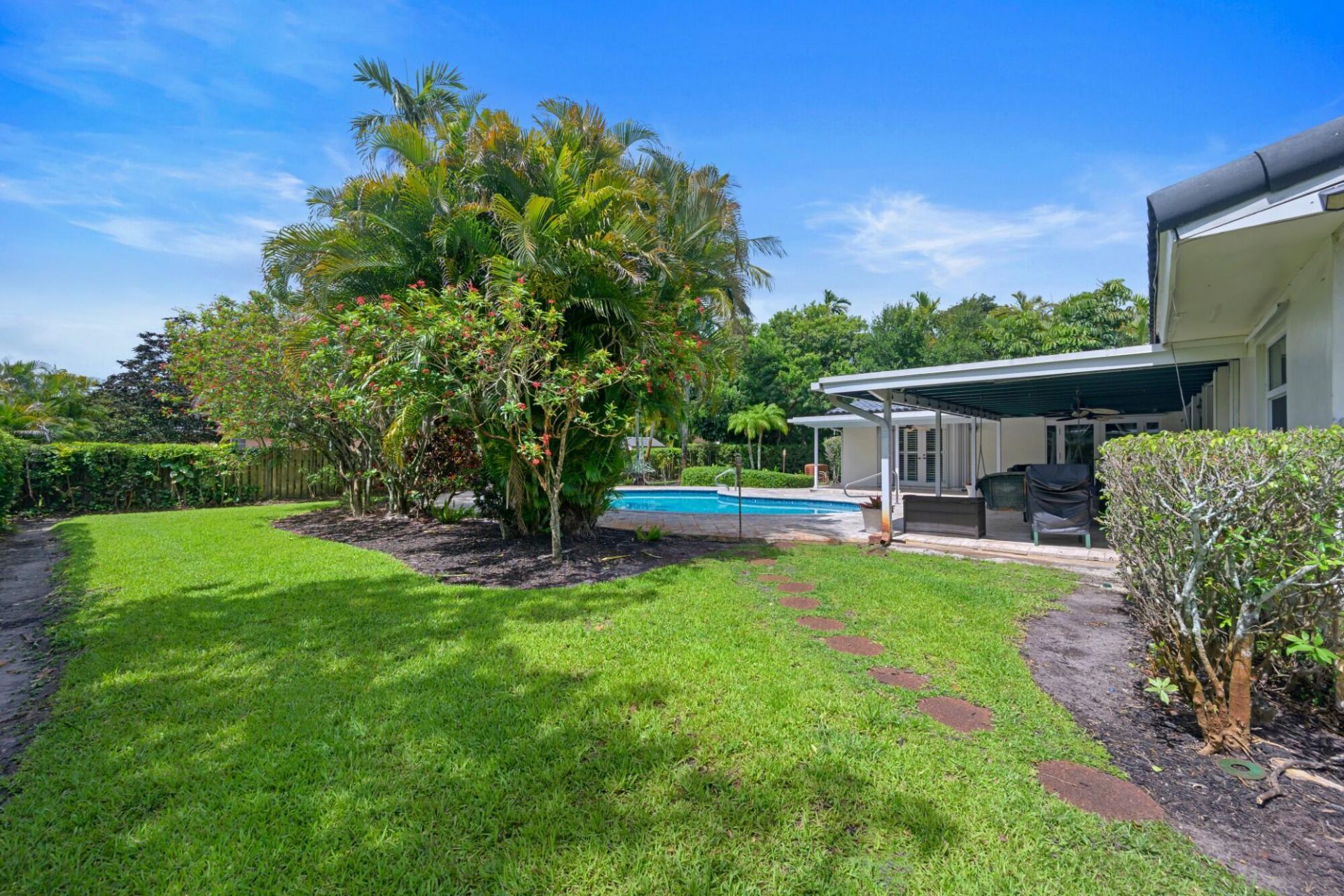 6850 NW 7th Street, Plantation, FL 33317 Photo