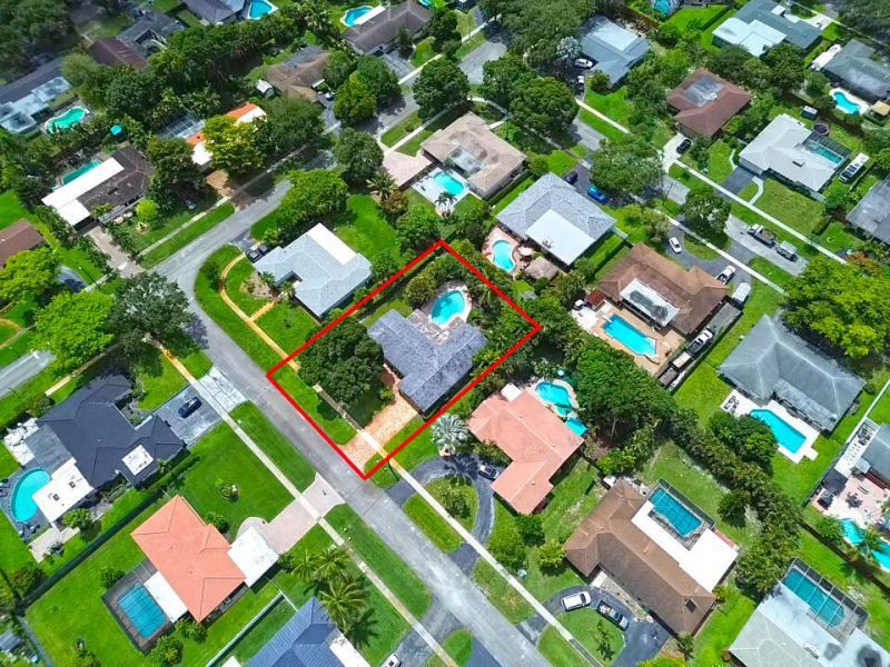 6850 NW 7th Street, Plantation, FL 33317 Photo