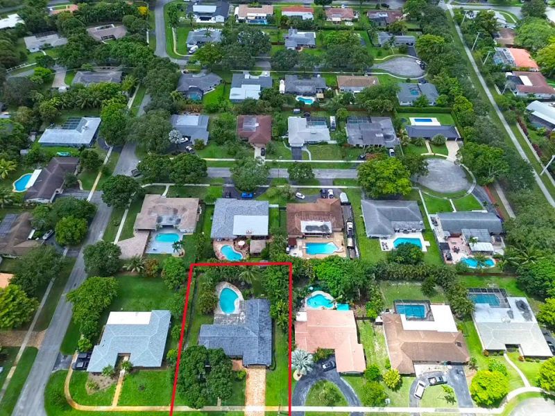6850 NW 7th Street, Plantation, FL 33317 Photo
