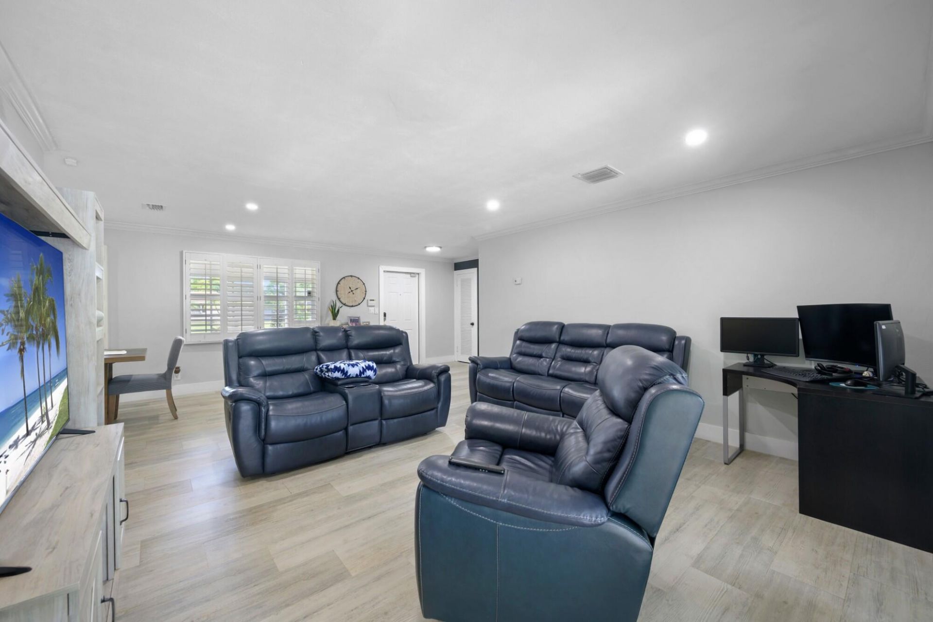 6850 NW 7th Street, Plantation, FL 33317 Photo