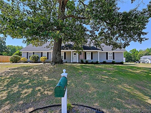 112 Forest Creek Drive, Raeford, NC 28376