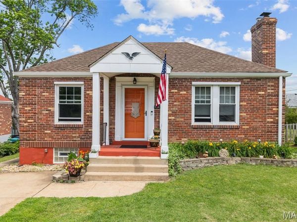 9130 Wayne Drive, St Louis, MO 63123