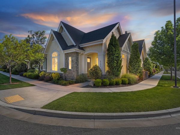 6204 N Mitchum Ln, Meridian, ID 83646