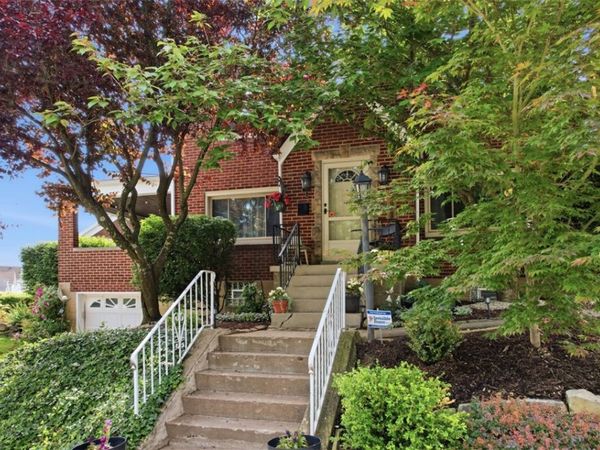 131 W Marietta St, Homestead, PA 15120