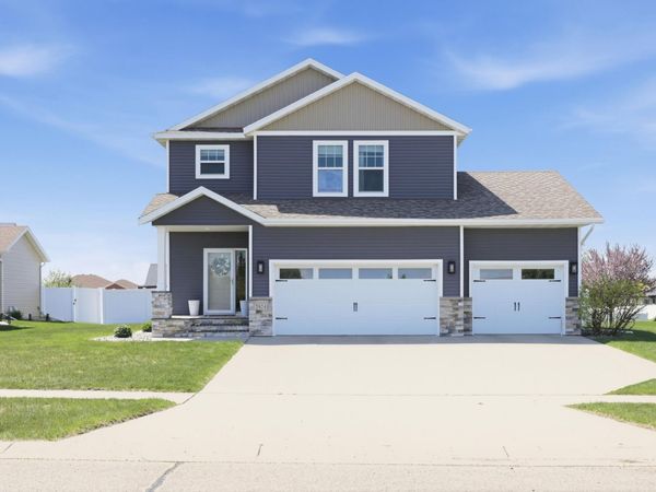 2924 7th Street E, West Fargo, ND 58078