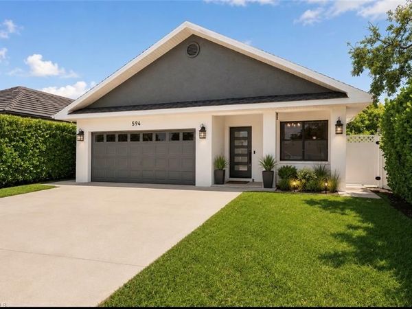 594 108th AVE N, NAPLES, FL 34108