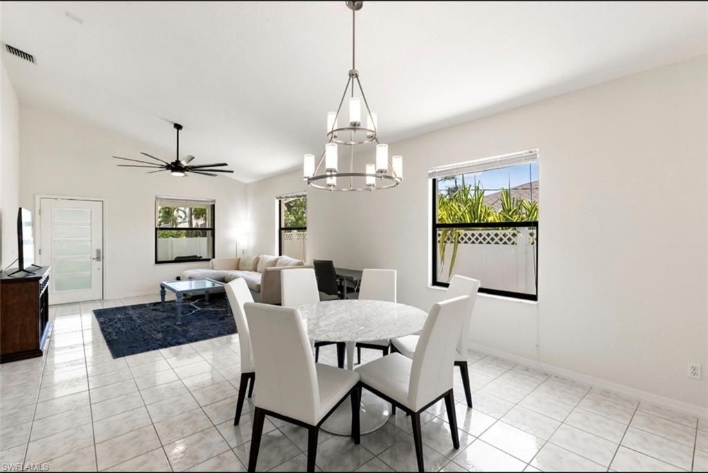 594 108th Ave N, Naples, FL 34108 Photo