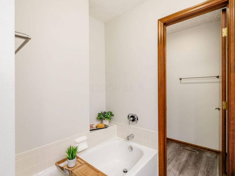 814 Black Gold Avenue, Gahanna, OH 43230 Photo 24