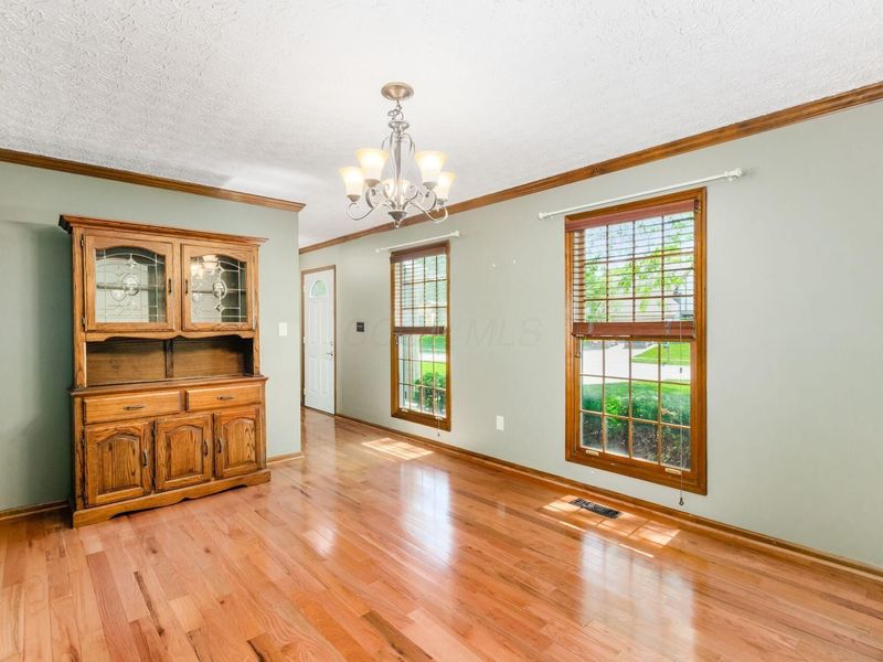 814 Black Gold Avenue, Gahanna, OH 43230 Photo 8
