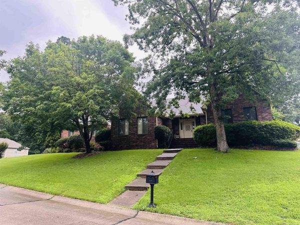 1145 Cambridge Circle, Benton, AR 72019
