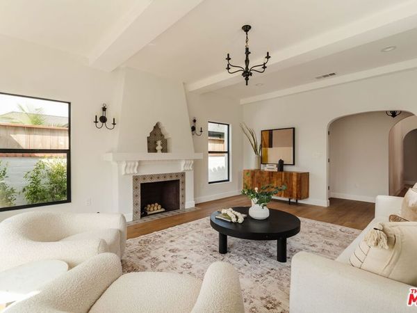 3936 Olmsted Avenue, Los Angeles, CA 90008