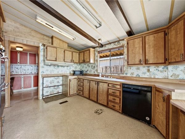 5830 Robin Hill Drive, Unit 10, Lakeport, CA 95453