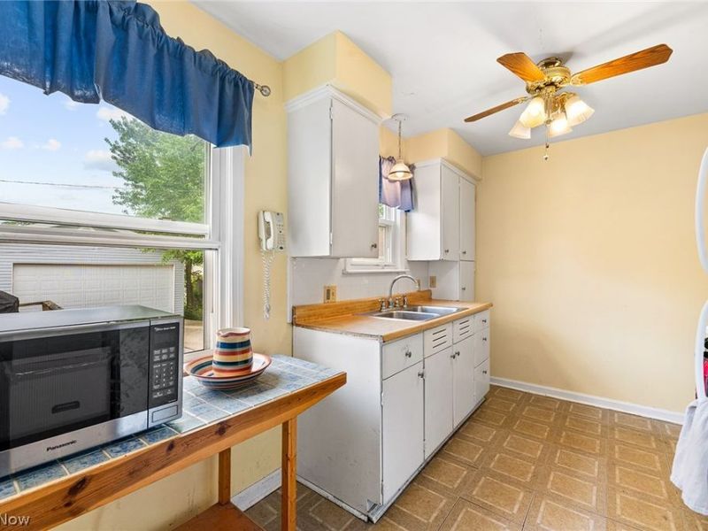 3211 Oakwood Drive, Cuyahoga Falls, OH 44221 Photo 7