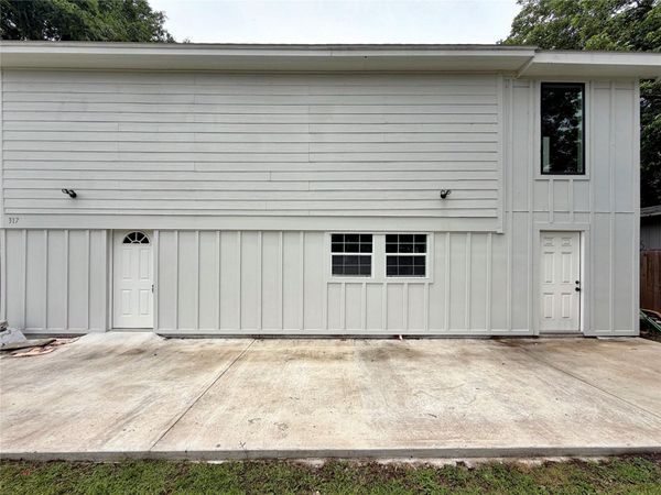 317 S Emma, Bartlett, TX 76511