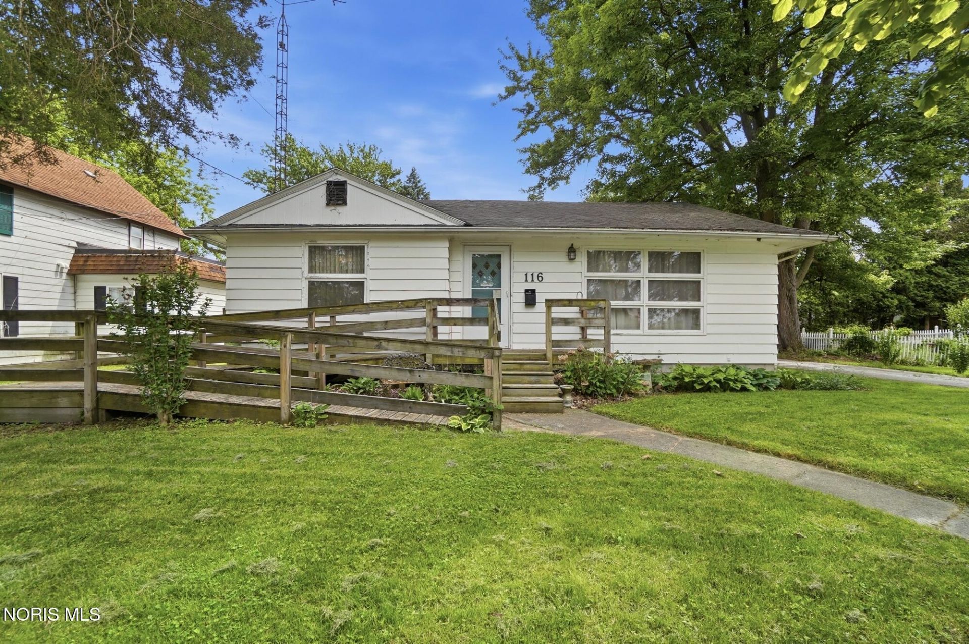 116 Frazee Avenue , Bowling Green, OH 43402 Main Photo