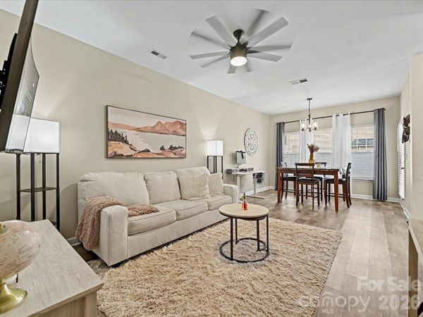 334 Bridal Veil Drive, Charlotte, NC 28217