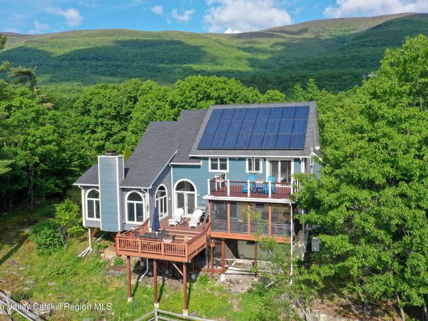 828 West Saugerties Woodstock Road, Saugerties, NY 12477