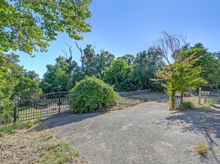 2191 Garden Hwy, Sacramento, CA 95833 Photo
