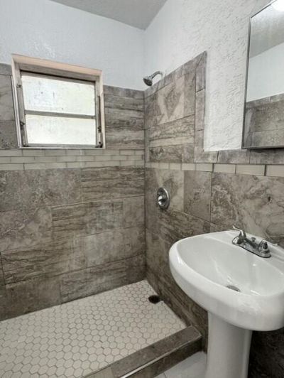 554 W 1st Street, Riviera Beach, FL 33404 Photo
