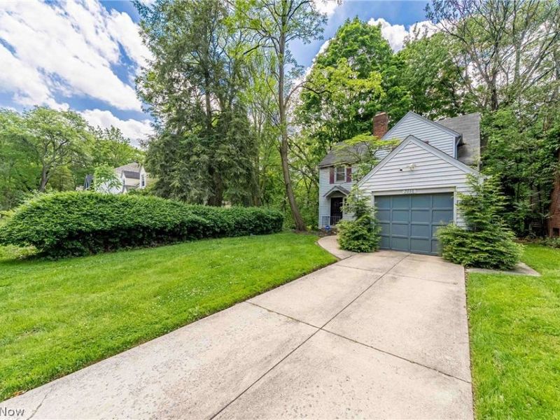 2038 Staunton Road, Cleveland Heights, OH 44118 Photo 3