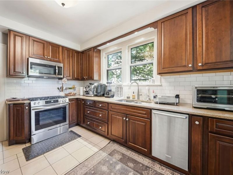 2840 Berkshire Road, Cleveland Heights, OH 44118 Photo 11