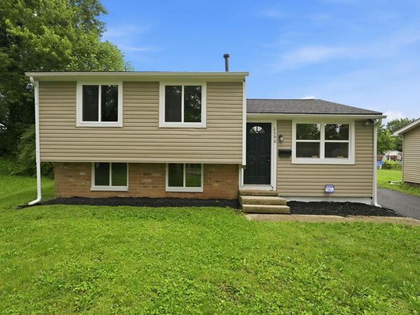 2390 Daleton Place , Columbus, OH 43232