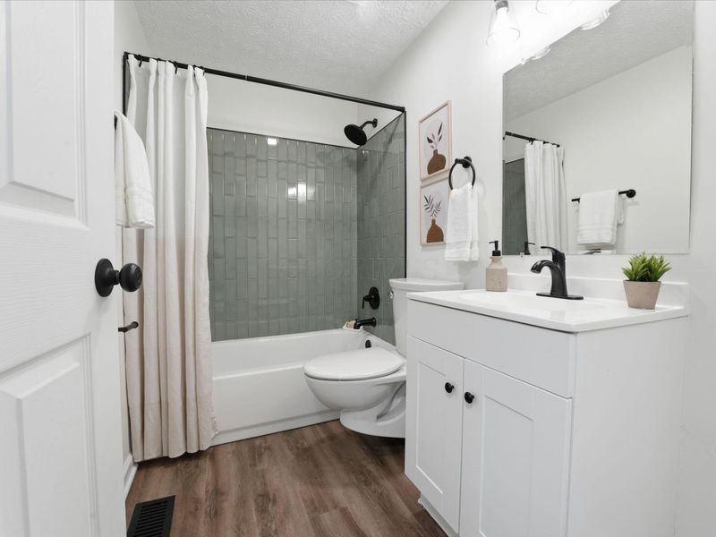 2390 Daleton Place , Columbus, OH 43232 Photo 20