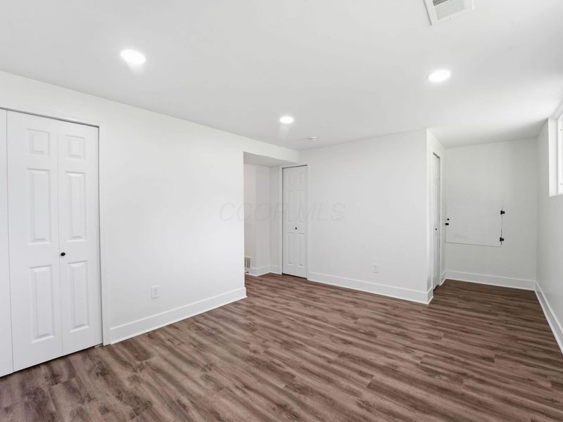 2390 Daleton Place , Columbus, OH 43232 Photo 27