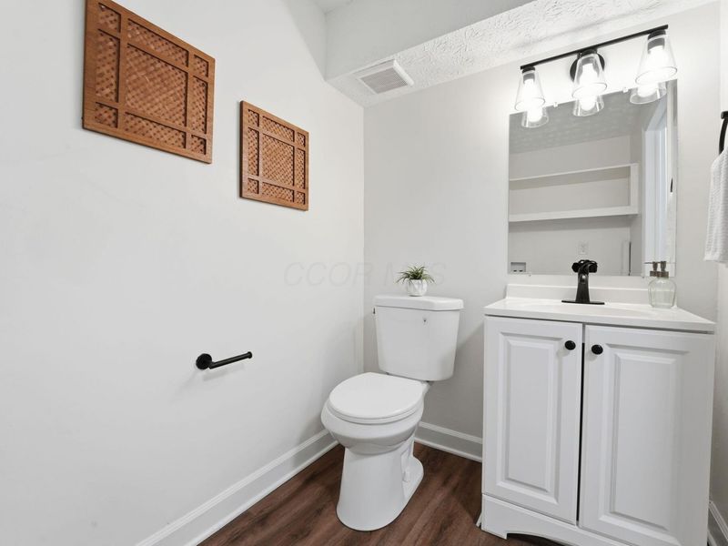 2390 Daleton Place , Columbus, OH 43232 Photo 30