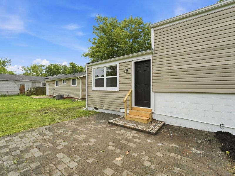 2390 Daleton Place , Columbus, OH 43232 Photo 32