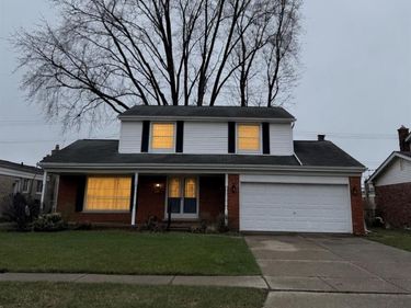 35109 Dearing Drive, Sterling Heights, MI 48312