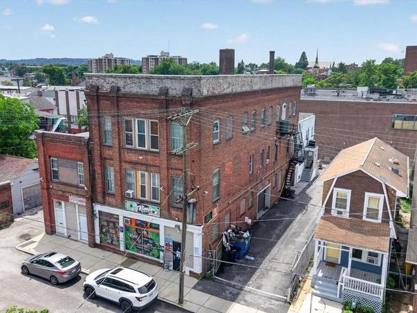 22 N STATE STREET, YORK, PA 17403