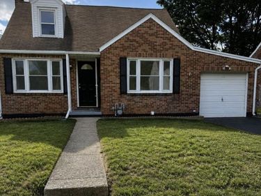102 N OXFORD STREET, EAST YORK, PA 17402