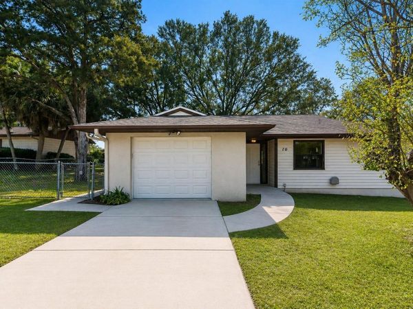 10 SILVER DRIVE , OCALA, FL 34472