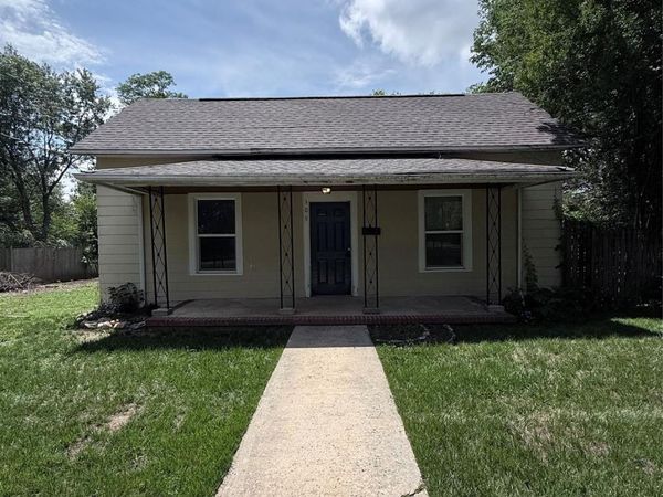 309 N Poplar Street , Gastonia, NC 28054