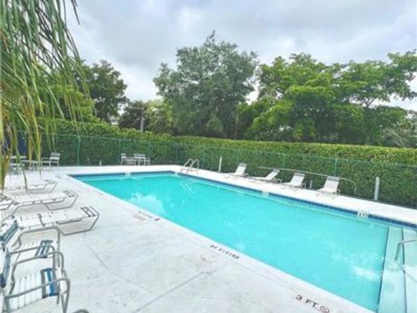 2499 River Reach DR, NAPLES, FL 34104