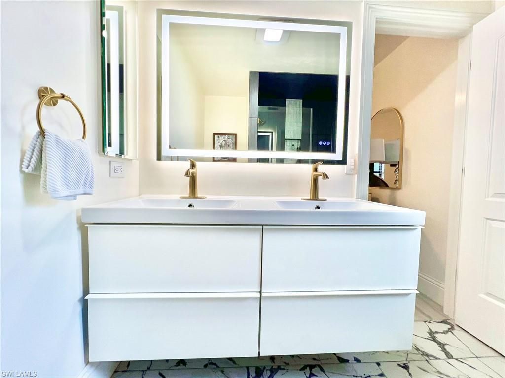 2499 River Reach Dr, Naples, FL 34104 Photo