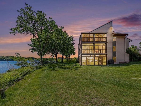 550 Cliffs Drive, Unit 301 C, Ypsilanti, MI 48198