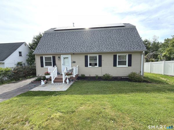 99 Warm Earth , Naugatuck, CT 06770