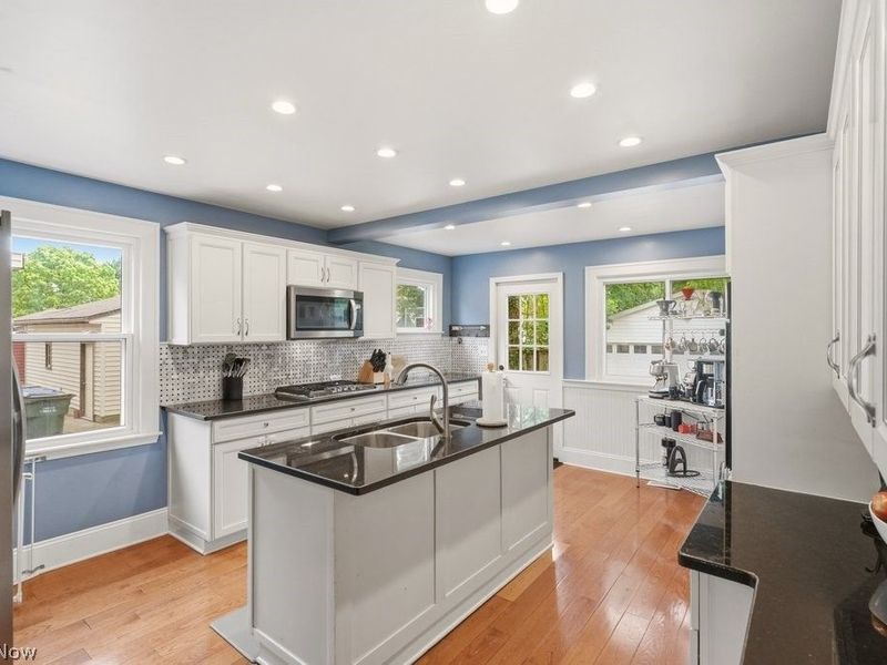 608 Chestnut Boulevard, Cuyahoga Falls, OH 44221 Photo 13